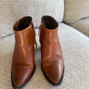 Massimo Duitti Brown Ankle Boots made in Spain